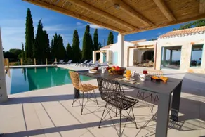 Exclusive Sea View Villa Madelaine - Image 3
