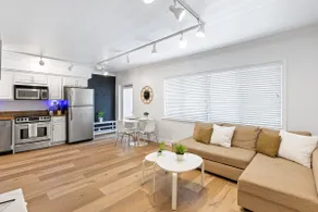 Charming Apartment near Las Olas Blvd - Image 2