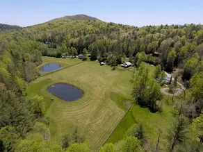 The Harpers Creek Rustic Lodge & Cabins Mountain Retreat- Sleeps  up to 24 - Image 4