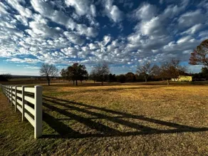 Primrose house (Near Turner Falls) - Image 3