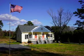 Bluebird Cottage B: Quiet, Firepit, Patio, Games - Image 2