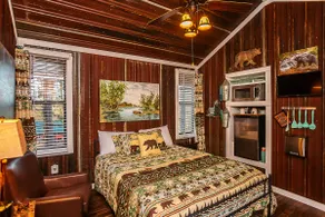 Yeti Cabin In A Scenic Setting On 26-Acres - Image 4