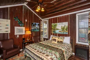 Yeti Cabin In A Scenic Setting On 26-Acres - Image 3