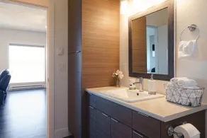 Bright & Cozy Oceanview Getaway in Union Bay - 2 QUEEN BED/1BATH - Image 3