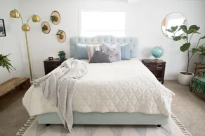 Mountain Chalet Stay Fully Fenced 3BR/2BA Hot Tub - Image 4