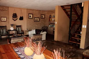 Hennie's Rest - Image 4