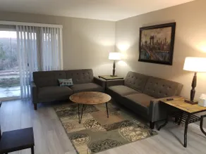 The ”Merlot” - Updated Condo - DISCOUNT 4+ nights! - Image 3