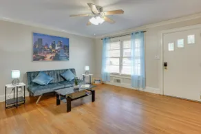 Beautiful Main+Guest House! Walk to Battery/Truist - Image 5