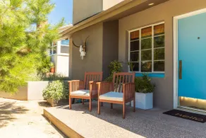 Mid-Century Getaway In The Foothills - Image 3