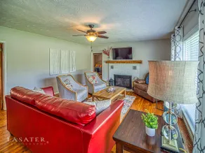 Nanny’s Place - Excellent WiFi - 3BR/2Bath - Image 2