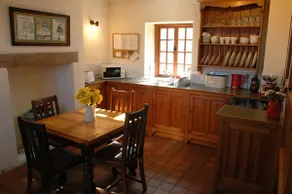 Charlotte's Cottage, quaint cottage for 6 people - Image 4