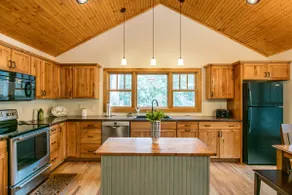 Magical Mountain Cottage with Backyard Stream - Image 4