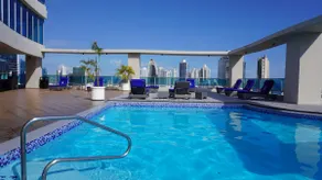Beautiful Apt, Best Location 2BR - Image 2