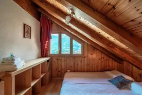 Modern wooden chalet in Faido (Baita dal Gat). - Image 4