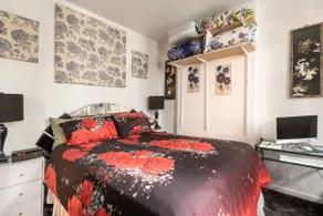 MANHATTAN GEM: A quite large charming apt - Image 5