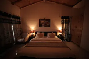 Luxury Suite w/ FastWiFi Badrika Cottages Homestay - Image 2