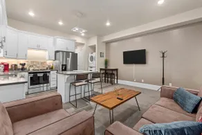 Downtown Lux King Suite | 400+ Wi-Fi | BYU - Image 5