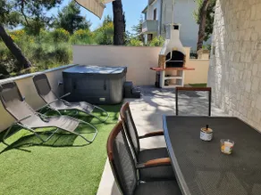 Two bedroom beachfront villa with jacuzzy - SGA3 - Image 3