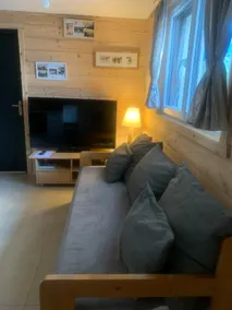 F2 in private chalet between Cordon and Combloux - Image 2