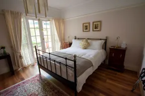 Rosebridge Luxury B&B Adult Retreat- Green Suite - Image 2