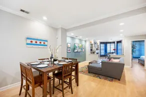 City Center Oasis: 3BR/2BA✔︎ Patio✔︎ Parking(2x) ✔︎ - Image 4