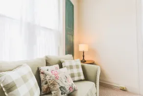 3BR Apt Downtown for Families & Group near Ski - Image 3