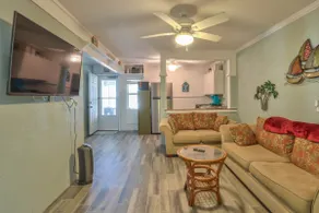 Peaceful Shell Point Beach House (no Host fees) - Image 4