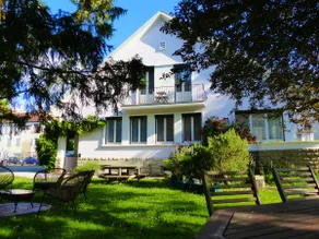 App*** 2/4 people \"Pop\" 🌈 ☀️ Air-conditioned with garden - Image 2