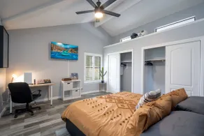 LUXURY EL PASO THEMED HOME W/ FUTURISTIC SHOWERS - Image 2