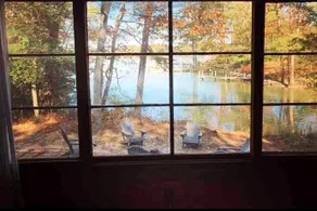 Dinna Fash-3 BR Waterfront Log Cabin - Image 4