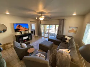 Estancia - Fun In The Saint George Sun! - Image 2