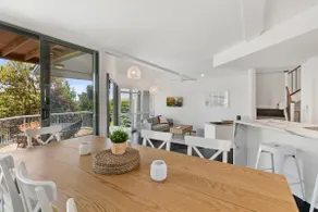 Seaside Home with beach access by Stay Noosa - Image 4