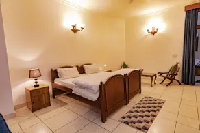Creekside Villa - Image 4