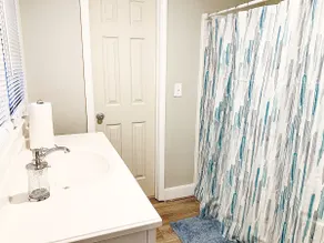 3 Bedroom / 2 Full Bathrooms - Sleeps 6 - Image 2