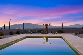 Contemporary Desert Getaway - Image 2