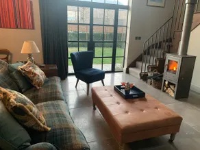 Luxury Barn conversion, 3 bed, 3 bath with hot-tub - Image 5