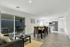 Emmaville | Pet Friendly, Modern & Convenient - Image 2