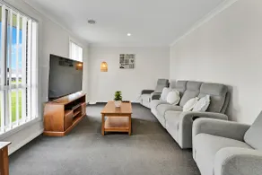 Emmaville | Pet Friendly, Modern & Convenient - Image 3