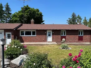 West Ridings - Lake Consecon Waterfront! - Image 4