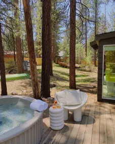 Colorado Lodge / C4 - Image 2