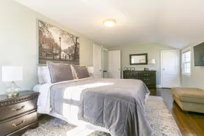 Peaceful Suburban Colonial w/New Kitchen. - Image 4