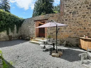 Luxe Gite Met Authentieke Kamers in de Creuse France - Image 5