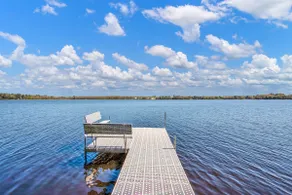 Lake Home, 100' frontage, 15 min to Sentry Golf - Image 3
