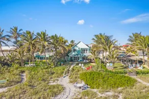 Oceanfront Cocoa Beach Vacation Home Private Beach, Tiki Bar & Family Fun - Image 4