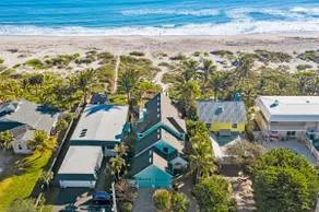 Oceanfront Cocoa Beach Vacation Home Private Beach, Tiki Bar & Family Fun - Image 3