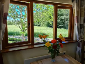 Cosy Self Catering Maple House Lodge - Image 5