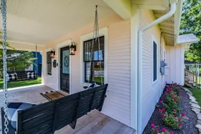 The Bluebonnet Cottage in Ozark Historic District - Image 3