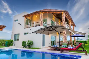 Casa Colores Beach House - Image 2