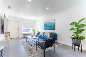 🌟 Modern, Luxurious 2BR home w 1car garage. - Image 4