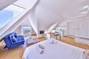 1 + 1 Penthouse 4 - Image 5